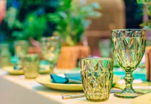 transmitem-frescor-e-naturalidade-MESA-CHARMOSA-DE-VERAO